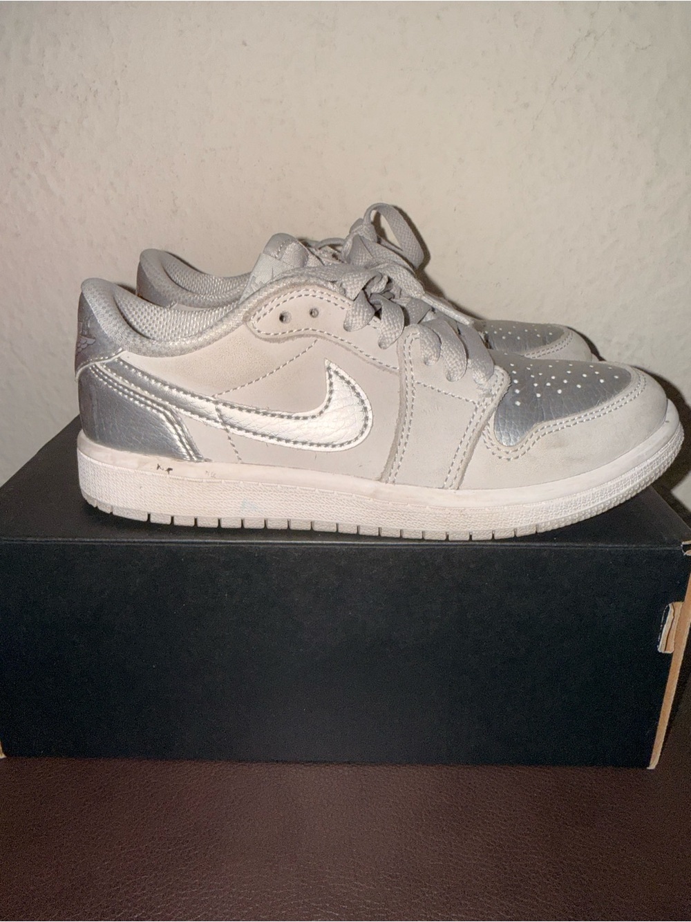 Jordan 1 Retro Low (little kids)